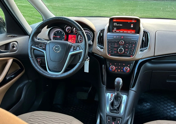 Opel Zafira cena 40000 przebieg: 199000, rok produkcji 2015 z Iłowa małe 631